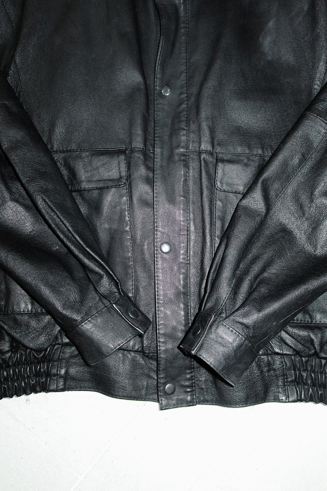 saddlery leather bomber jacket black.