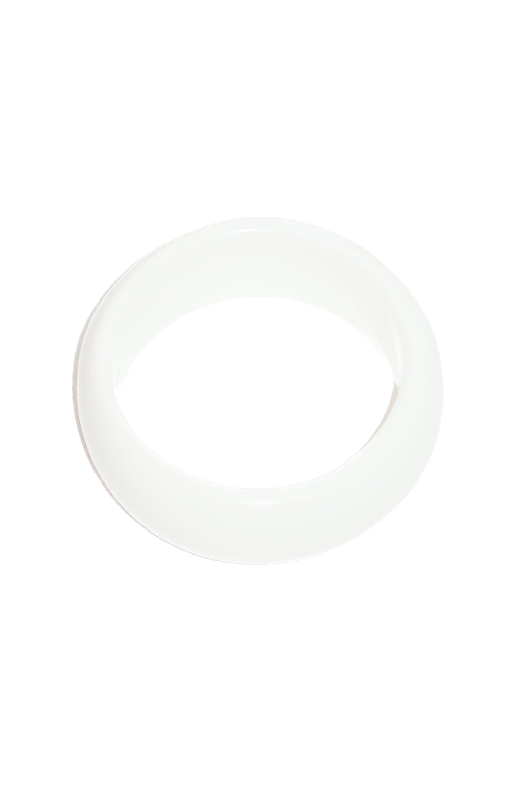 2000’s chunky acrylic bracelet white.