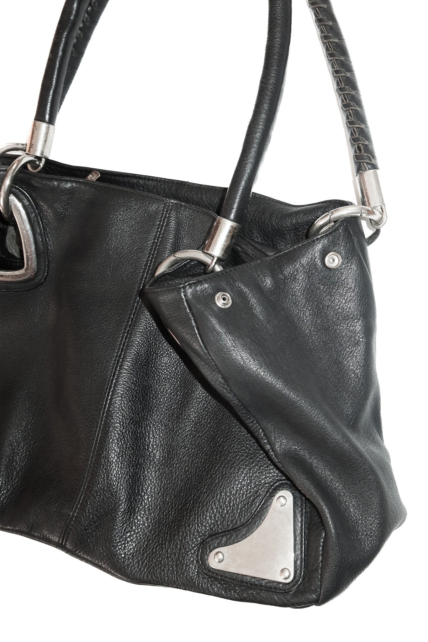 2000’s pierre cardin italian leather shoulder bag black.