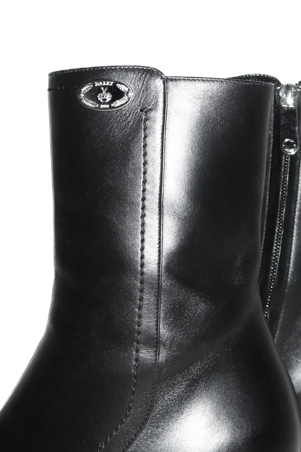 1990’s bally liza leather ankle boots black.