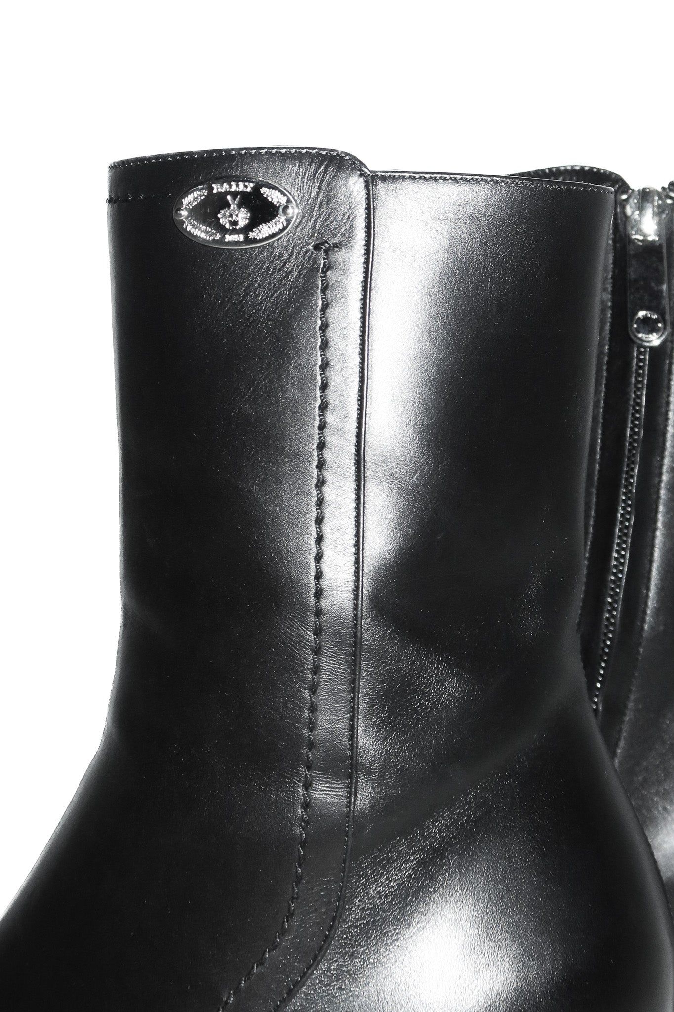 1990’s bally liza leather ankle boots black.