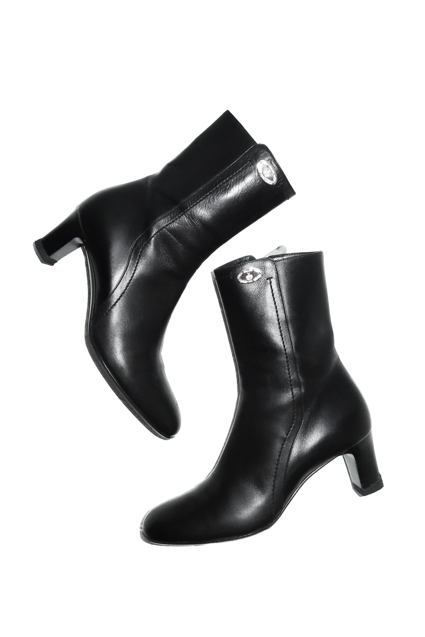 1990’s bally liza leather ankle boots black.