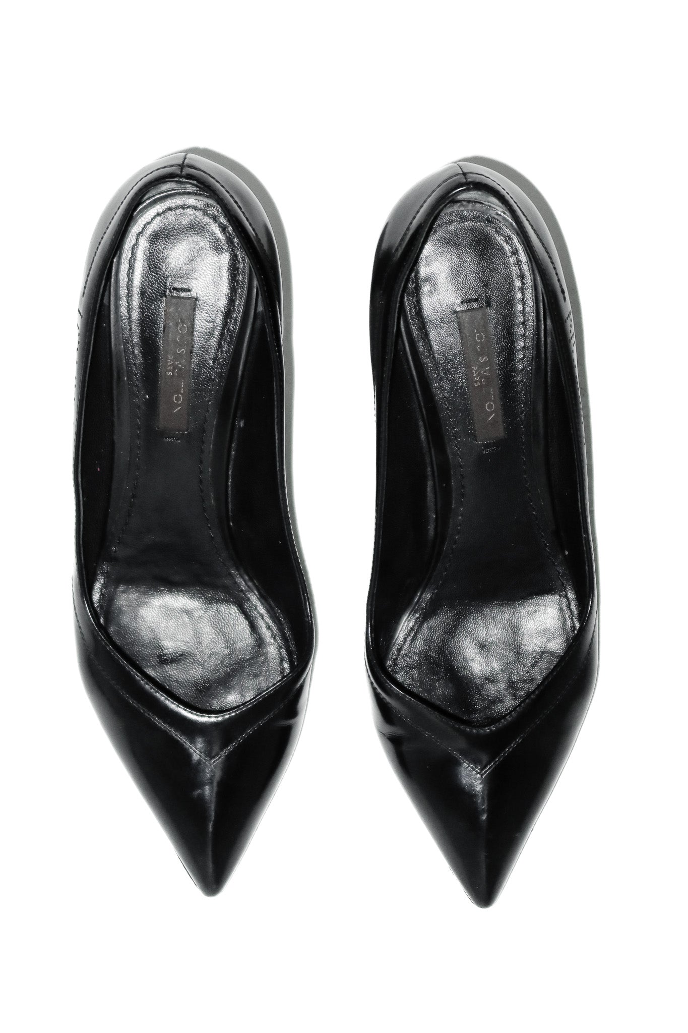 louis vuitton leather almond toe pumps black.