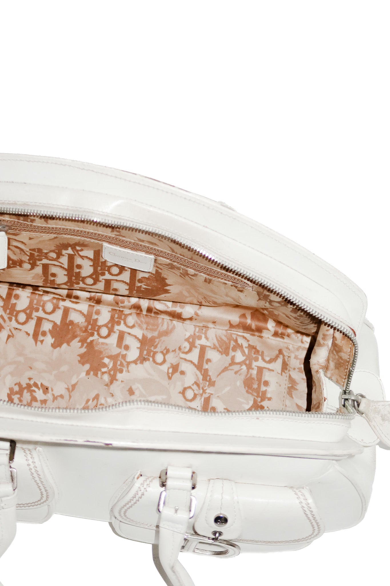 christian dior runway detective bag white.