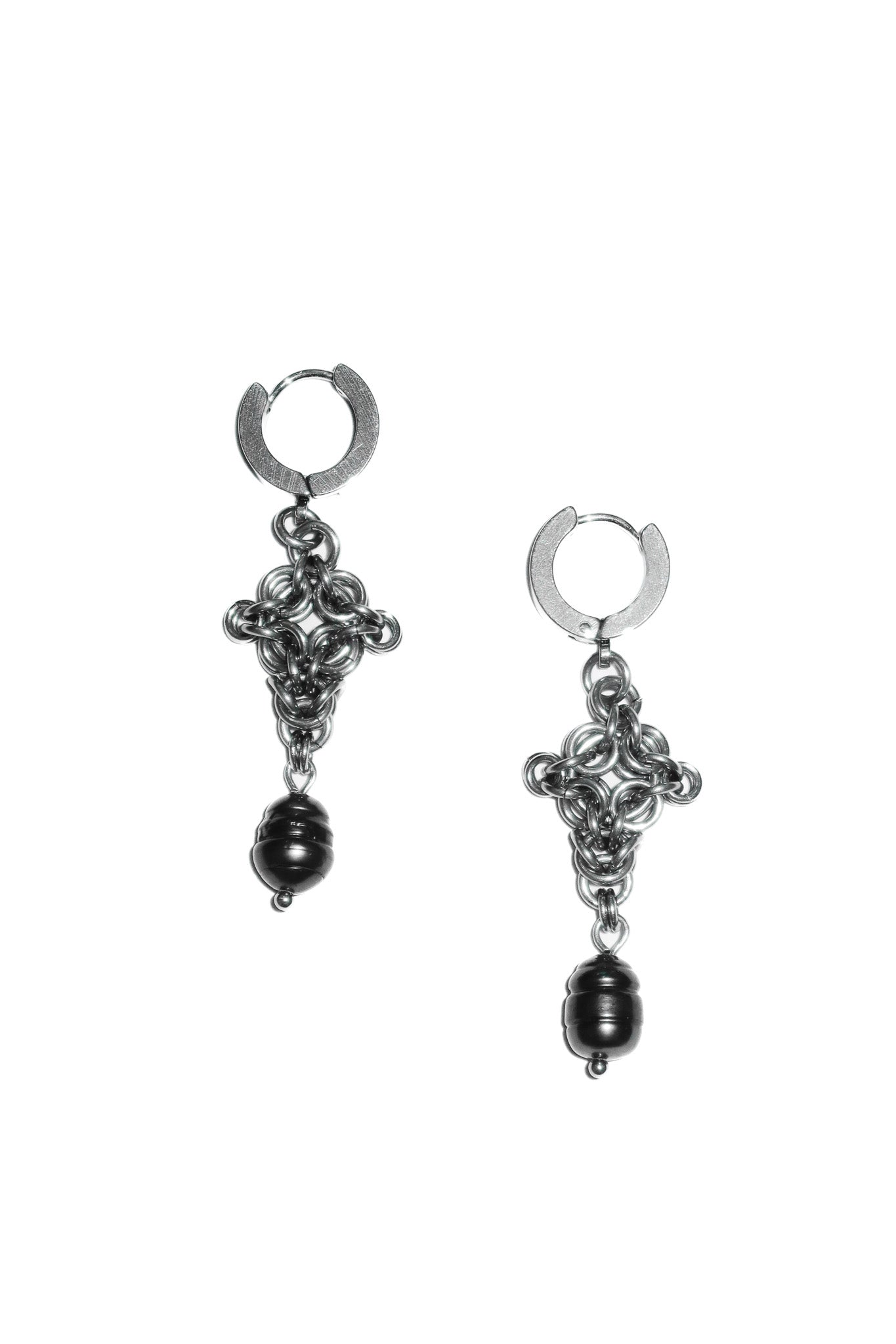 stickychains pearl steel earrings silver.