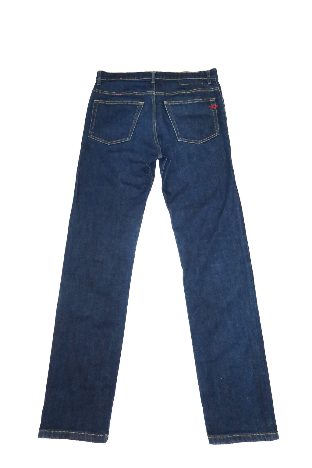 2010’s diesel library tapered jeans dark washed blue.