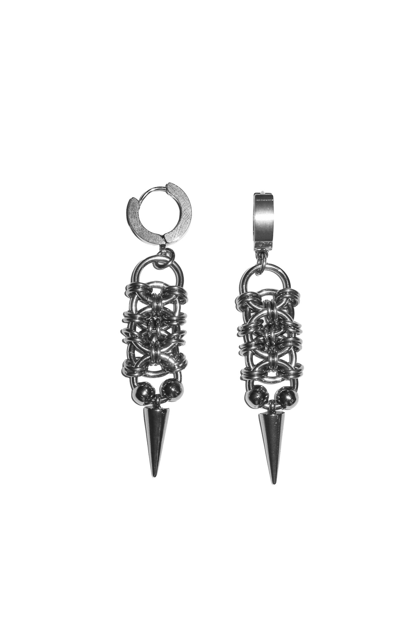stickychains abyss earrings silver.