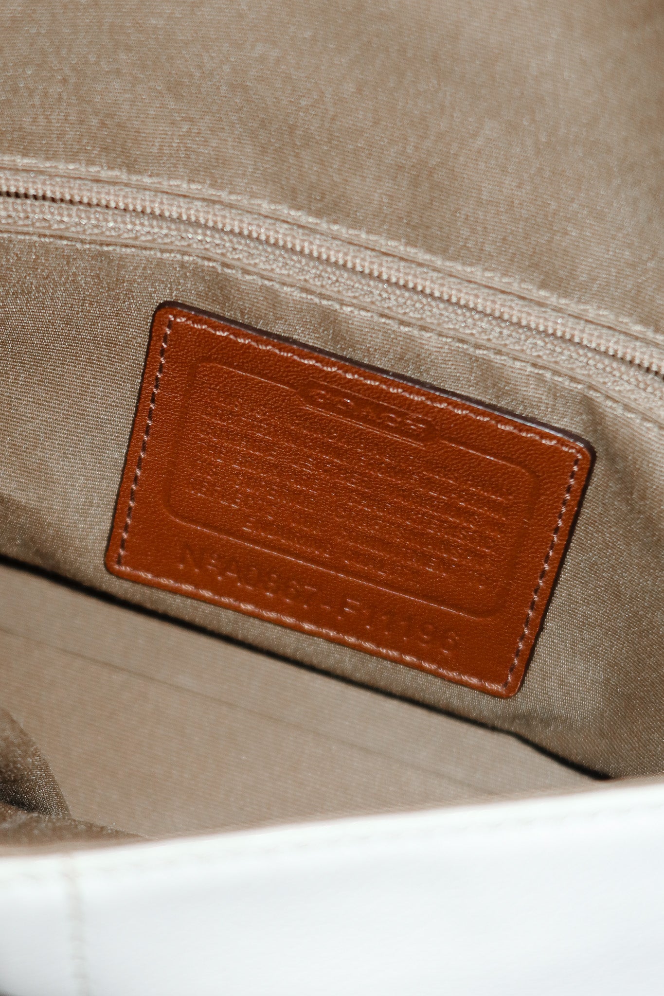 coach hampton crossbody bag tan/cream.