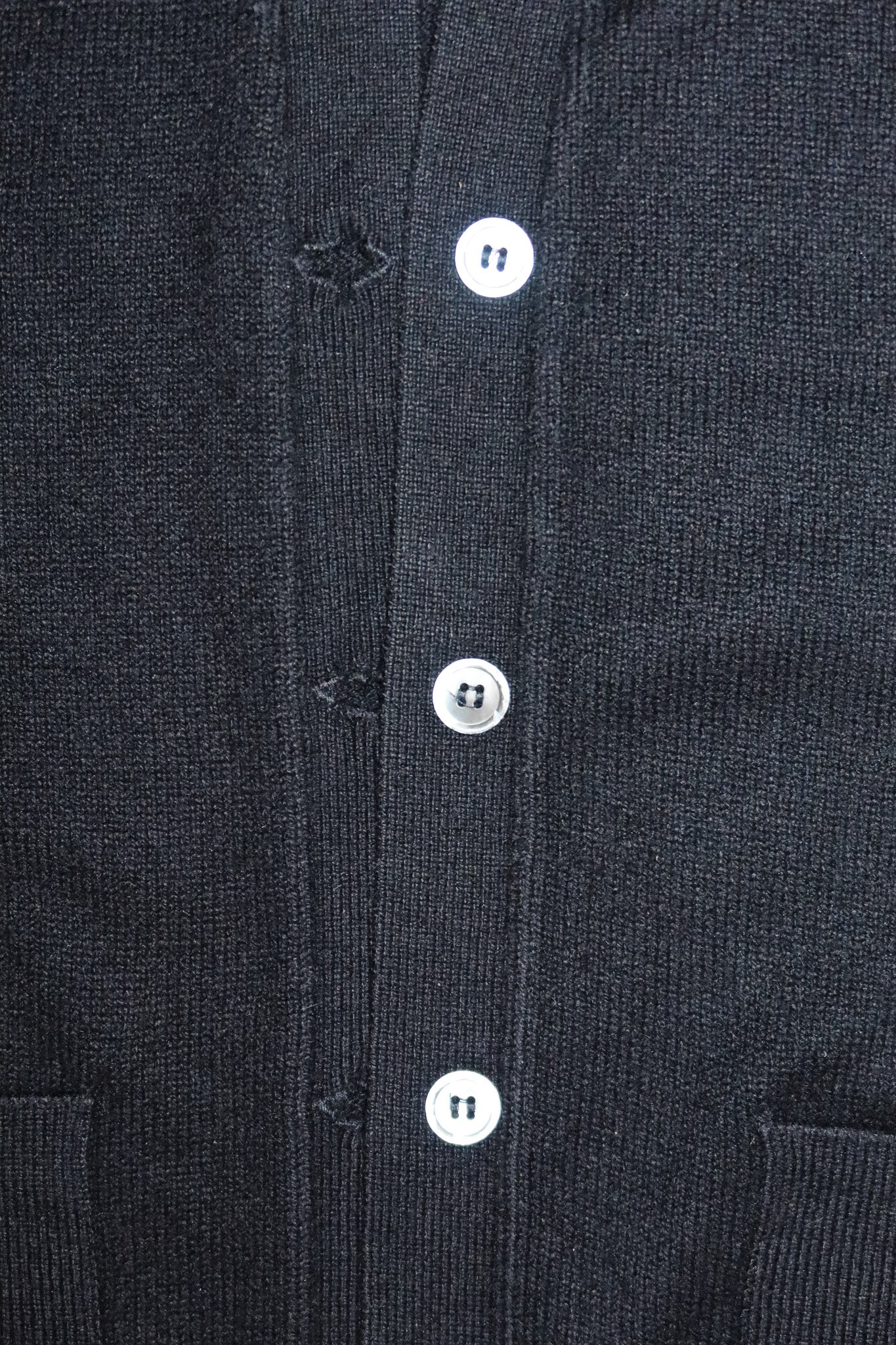 1980's burberrys cashmere cardigan black.
