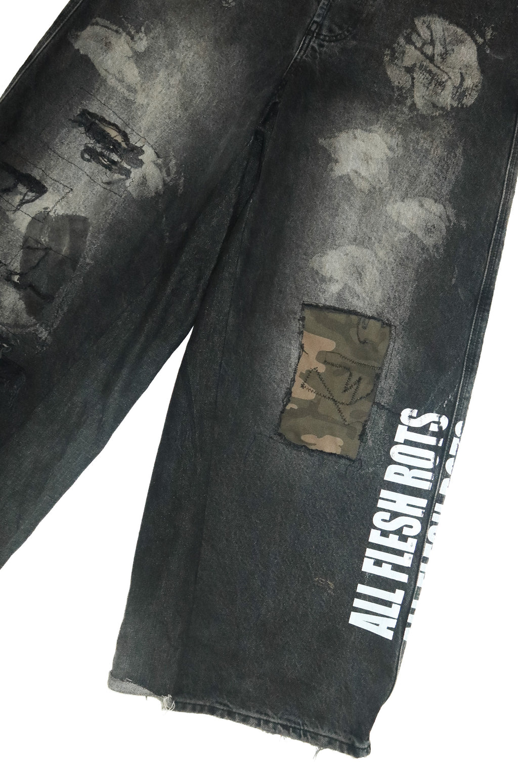 no consensus distressed ‘all flesh rots’ jeans black.