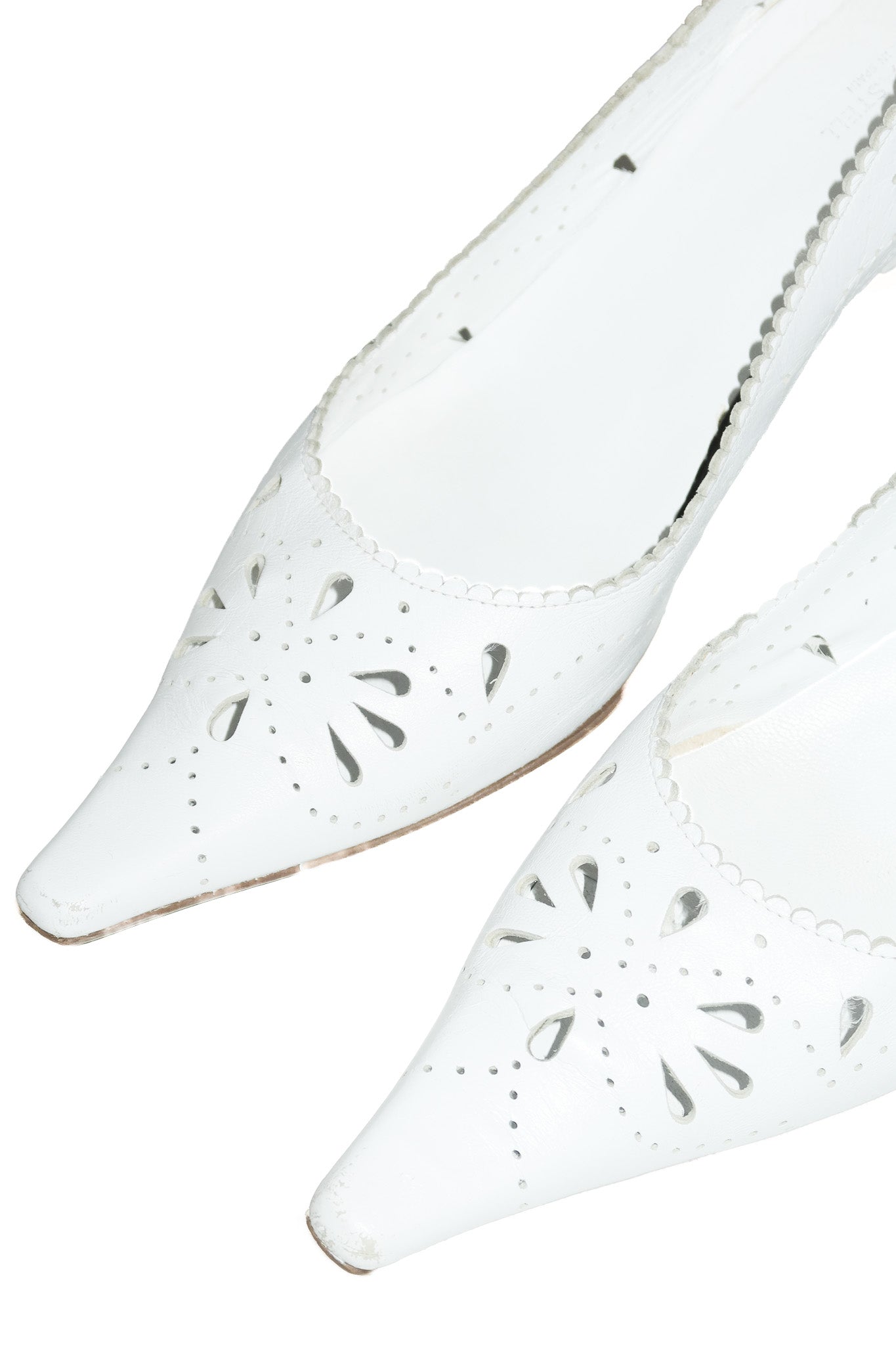 1990’s pepe castell leather cutout kitten heels white.