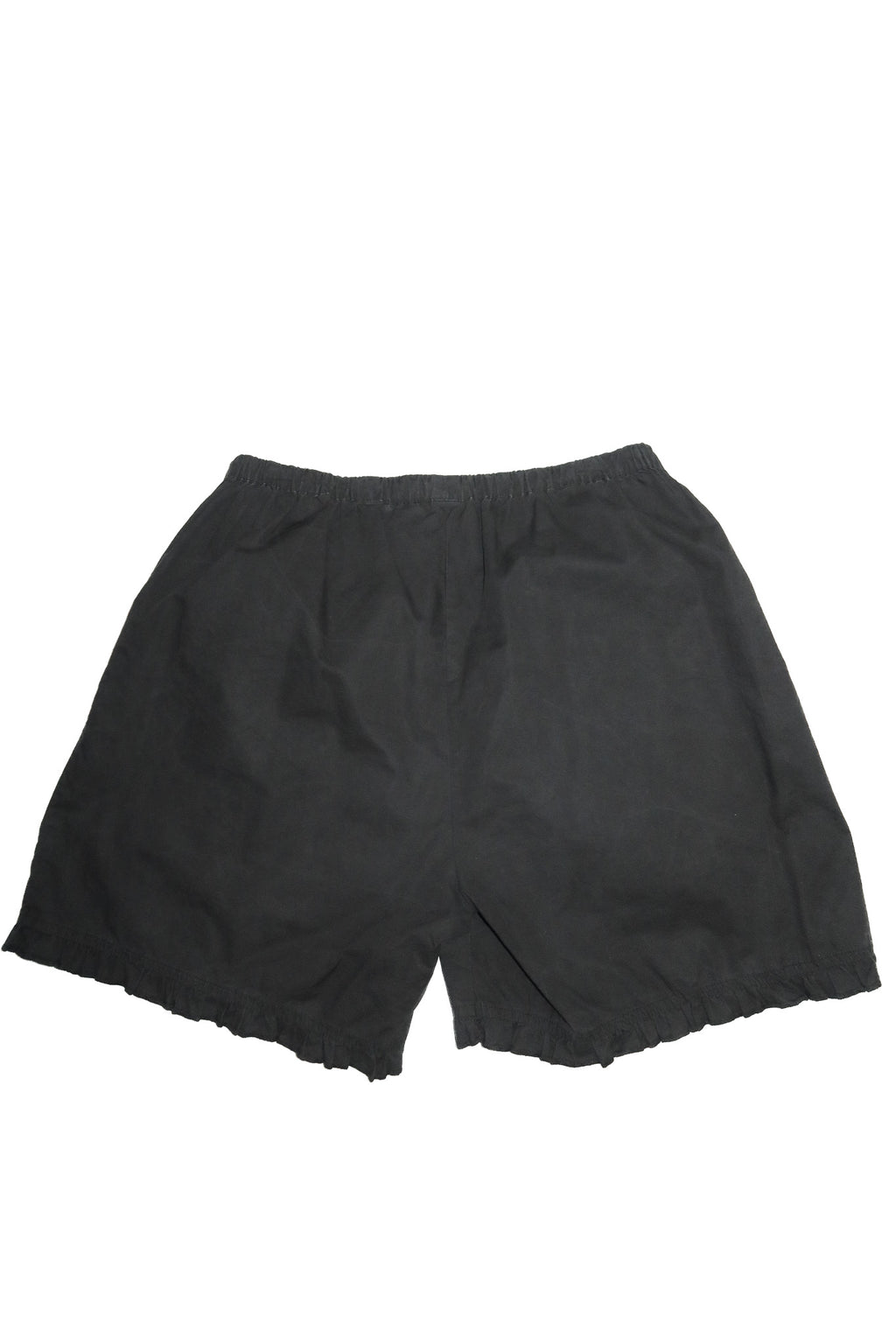 deji studios flounce short black.