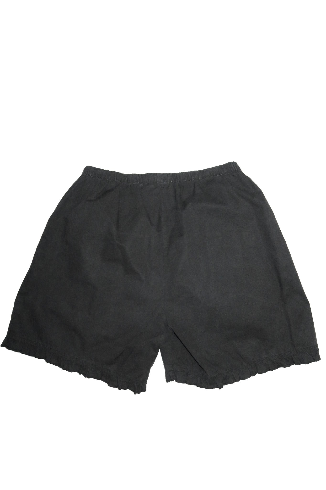 deji studios flounce short black.