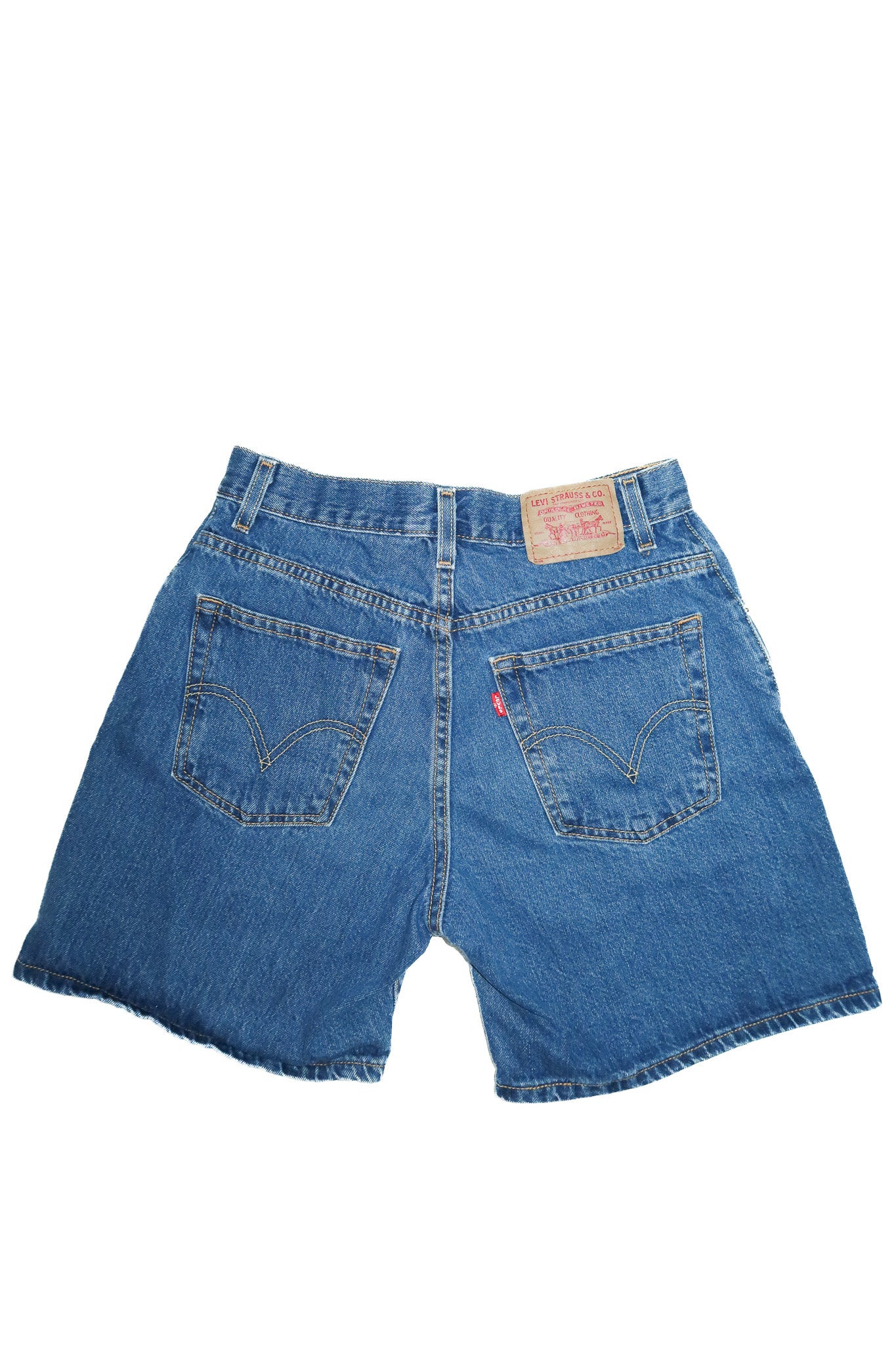 90’s levi’s hemmed denim shorts dark blue.