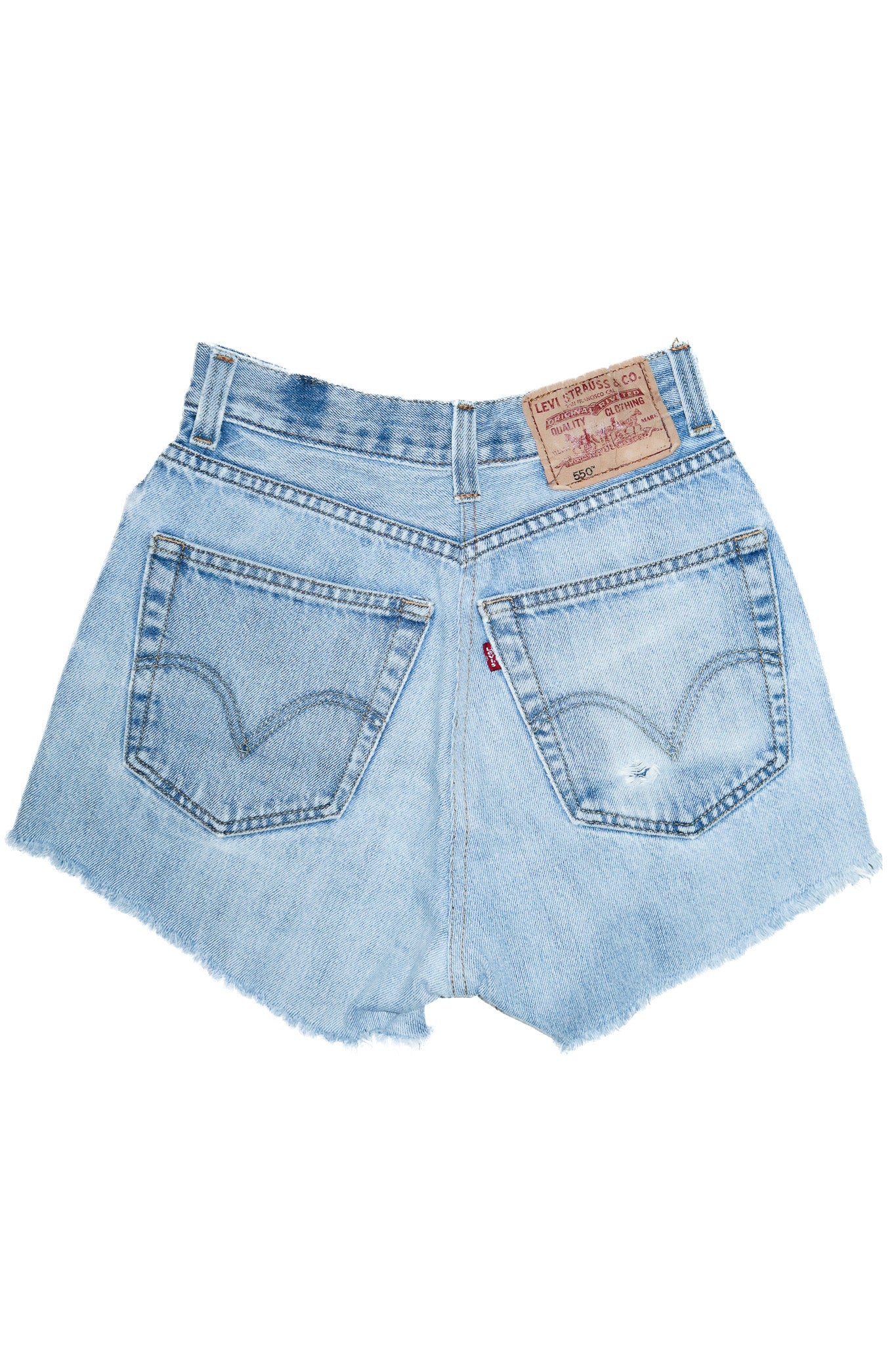 levi's 550 high waisted denim shorts washed blue.