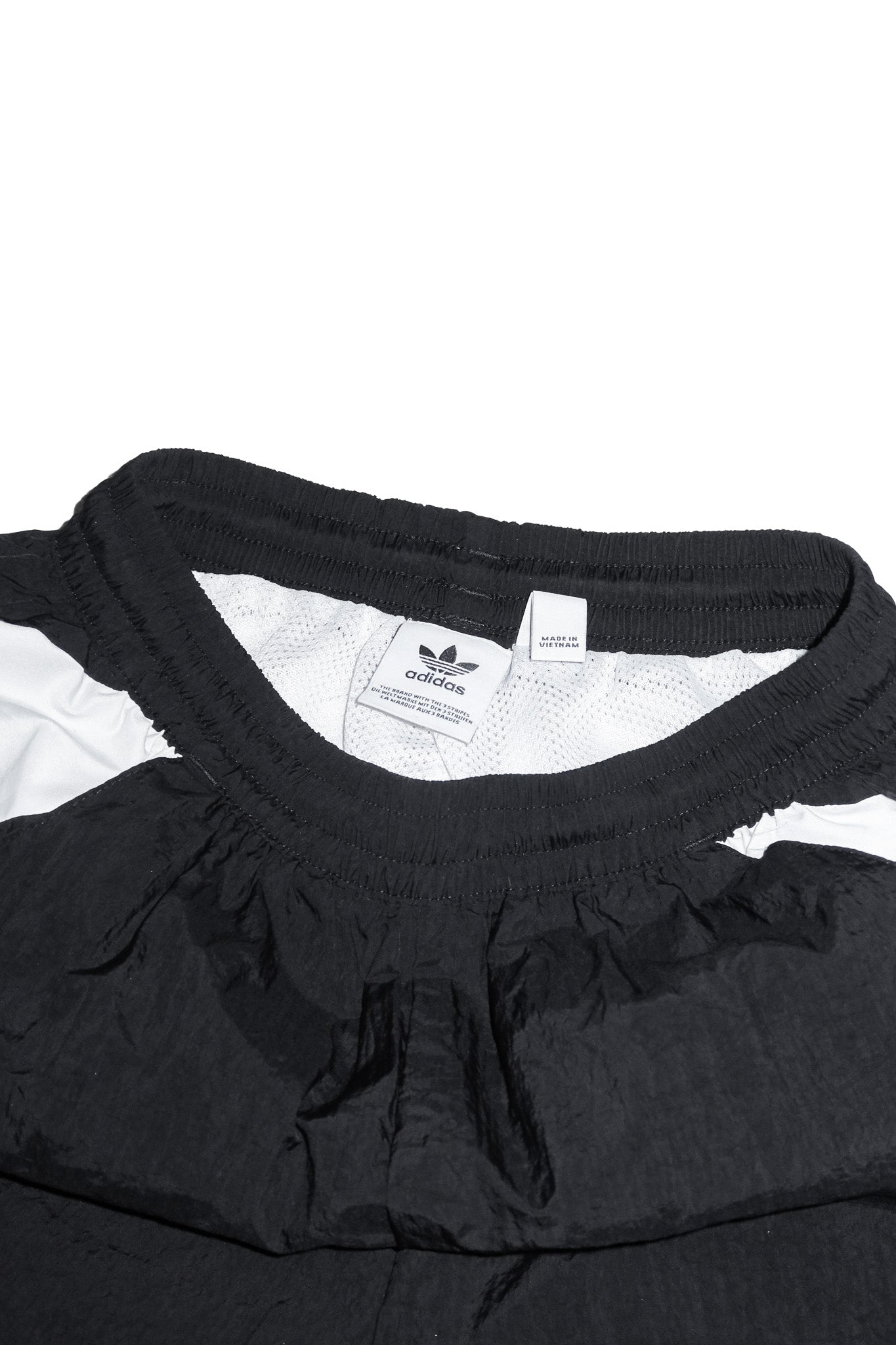 adidas originals large logo athletic shorts black.