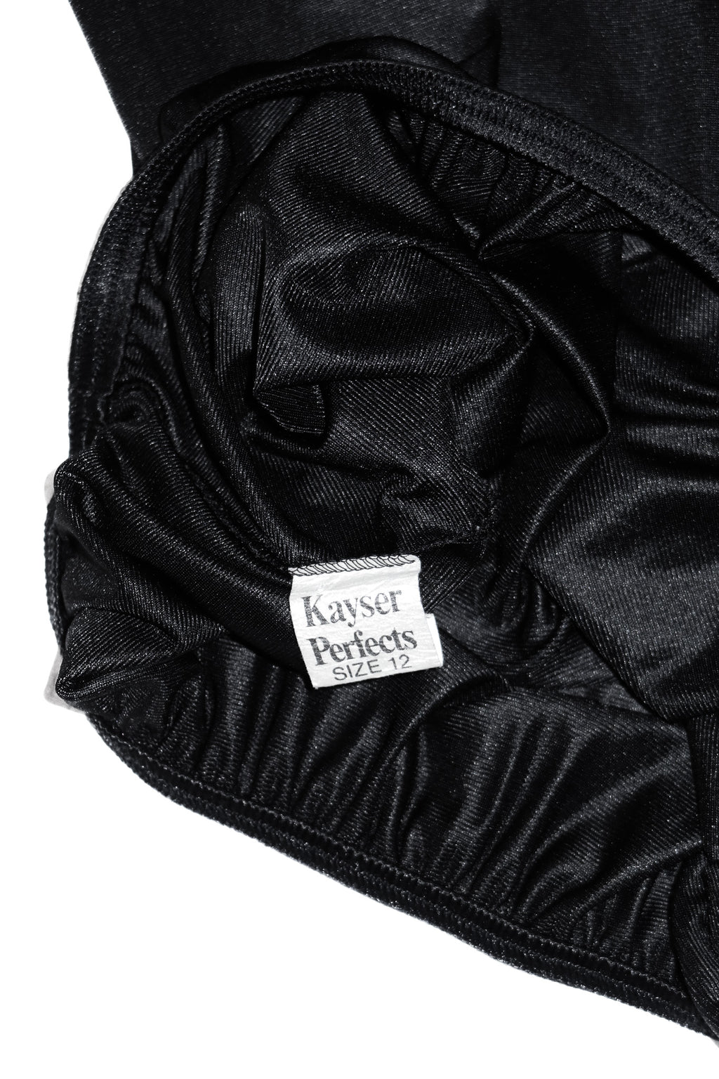 1990’s kayser perfects lace trim half slip black.