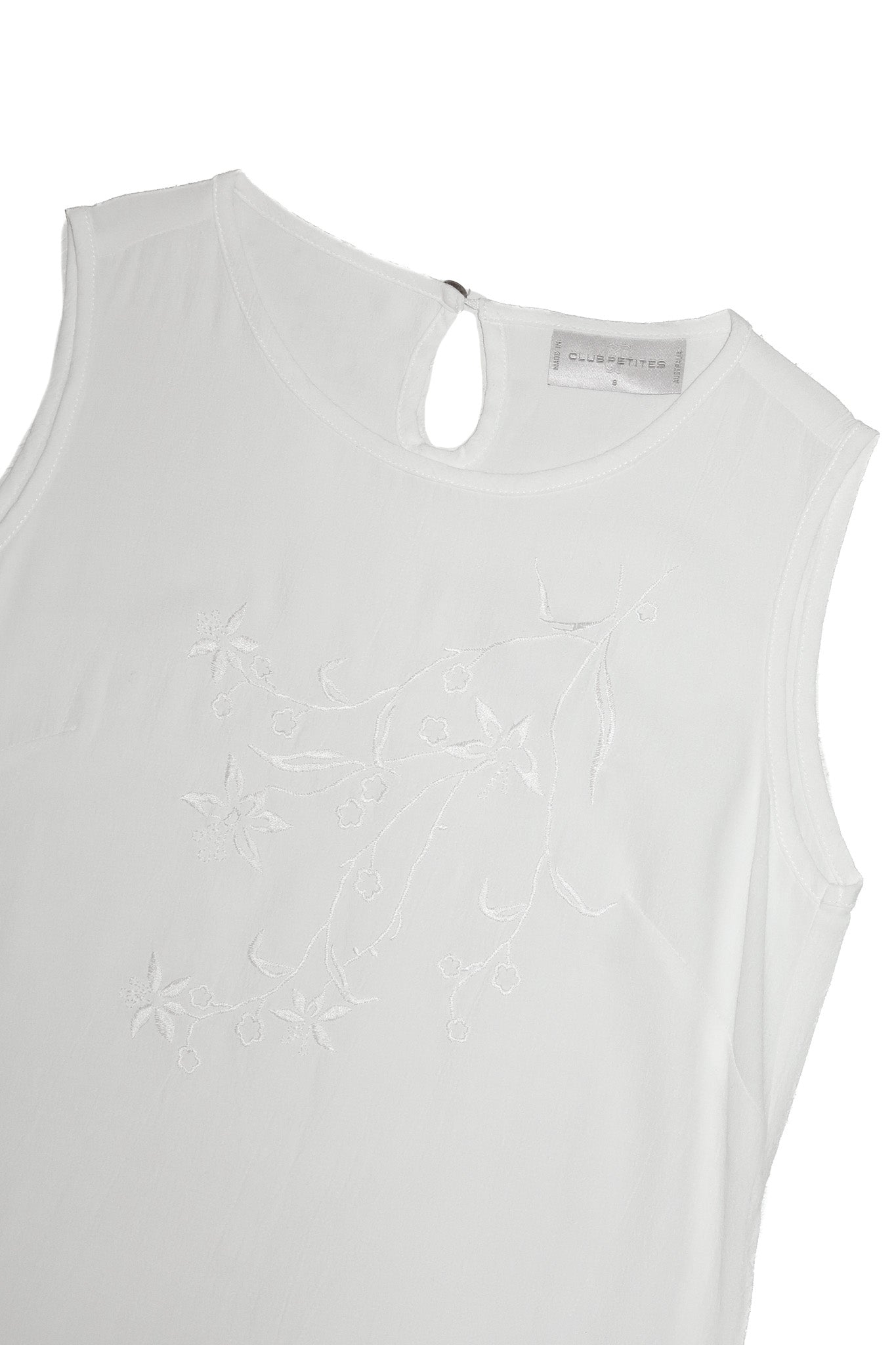 1990’s club petites embroidered sleeveless dress white.