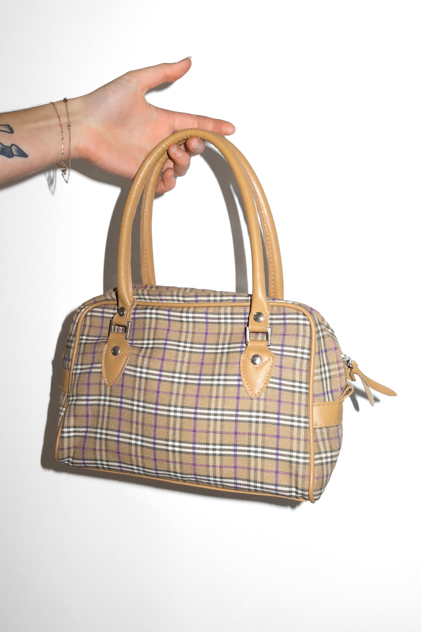 2000’s oasis cotton gingham handbag tan.
