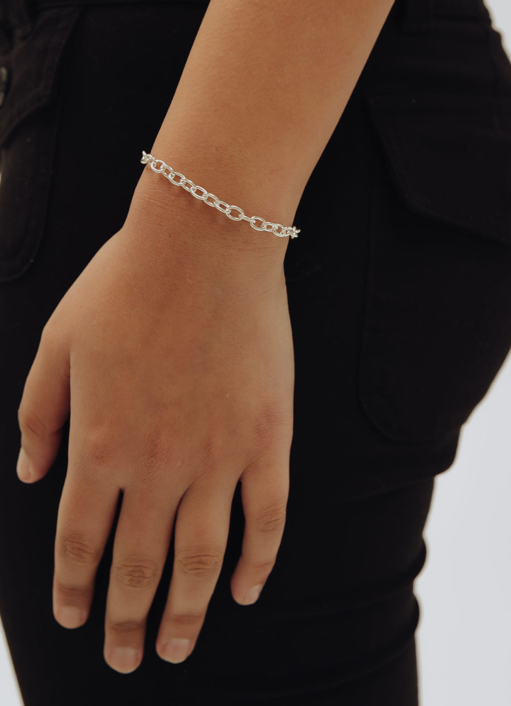 elle bracelet.